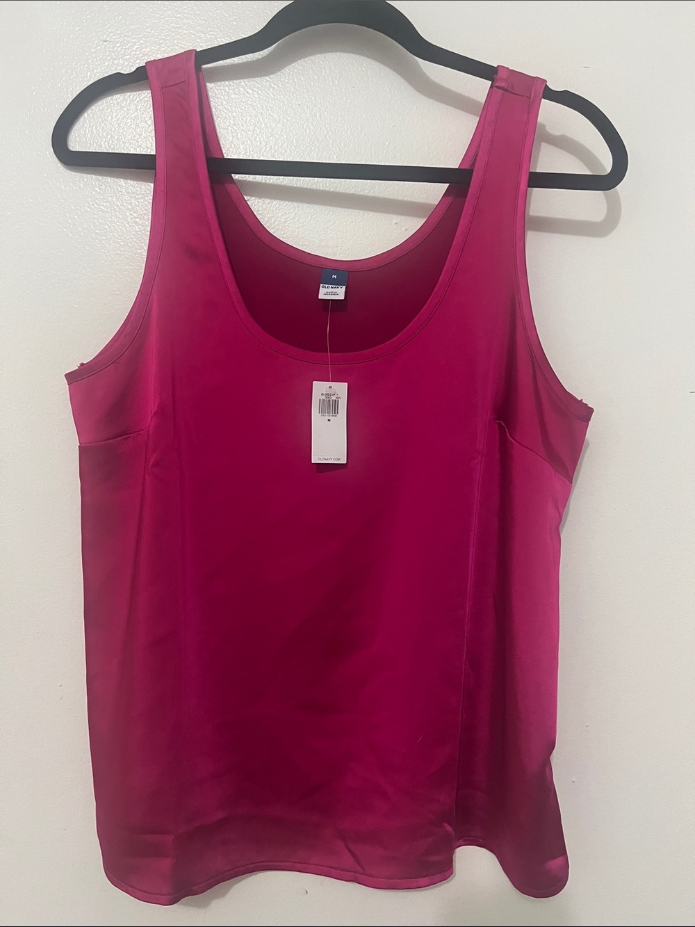 Old Navy Women's Fuchsia Scoop Neck Tank Top